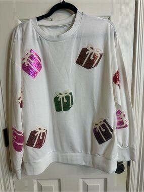 SHEIN White Crewneck Sweater with Sequin Gift Box Accents